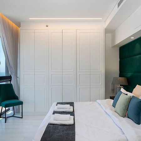 Yalarent Sea-Breeze Penthouse With Jacuzzi Apartment Bat Yam Exterior photo